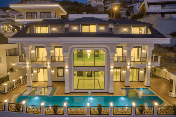 4-STOREY LUXURY VILLA FOR SALE IN KARGICAK, ALANYA