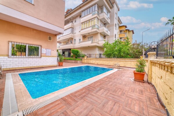 Ultra Luxury 4+1 Duplex for Sale in Alanya Cumhuriyet District, 350 Meters from the Sea