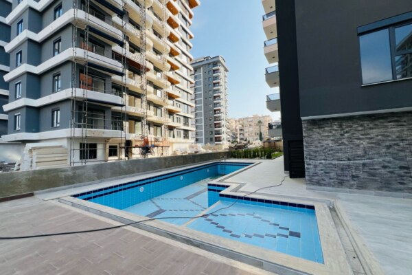 3+1 Apartment for Sale in Alanya Mahmutlar Neighborhood