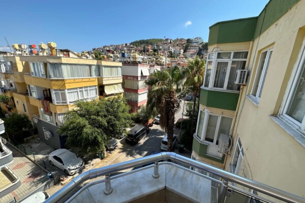 2+1 Apartment in Alanya Center Saray Neighborhood