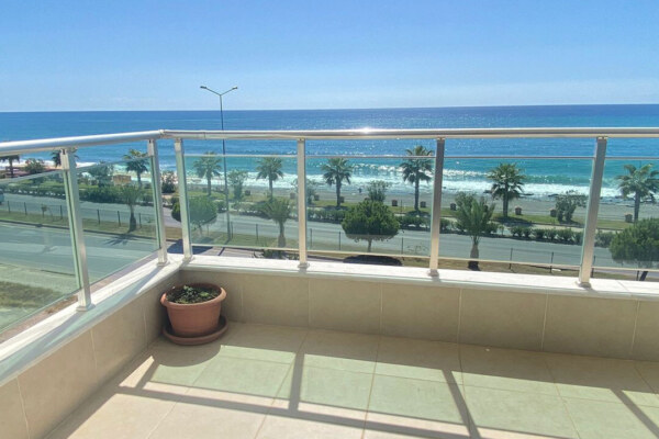 2+1 Luxury Apartment for Sale by the Sea in Kestel, Alanya