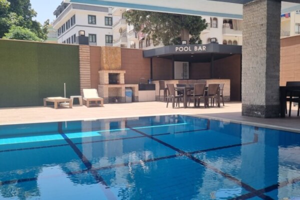 2+1 Apartment for Sale in Alanya Center, 400 meters from the Sea