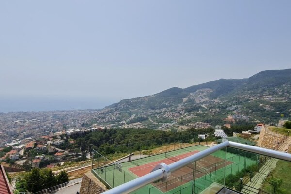 5+1 Detached Villa for Sale in Alanya Bektaş