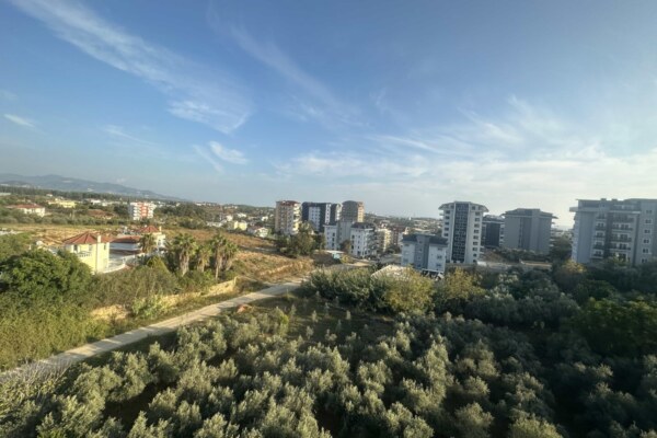 Apartment for Sale in Alanya Avsallar with Large Usage Area