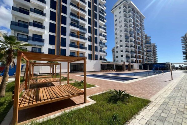 2+1 Apartment for Sale with Full Sea View in Alanya Mahmutlar