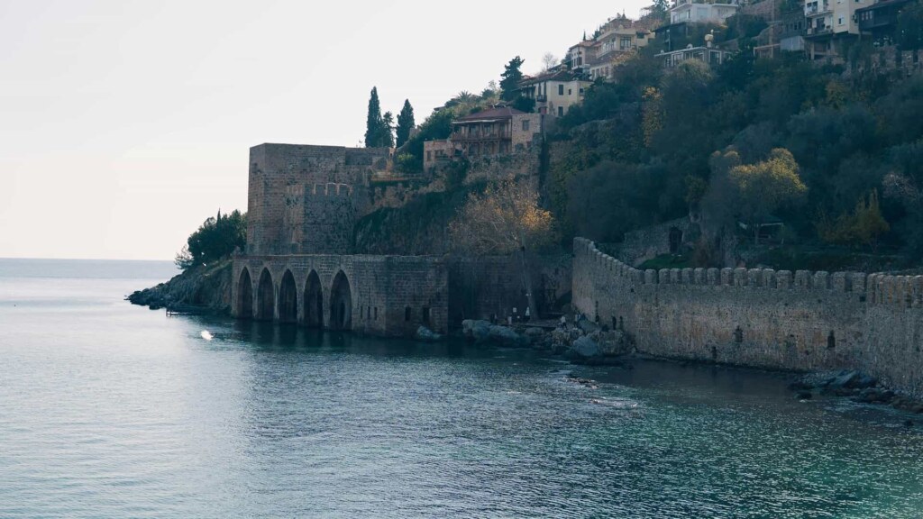 Alanya’da Konut Satın Almanın Avantajları ve Dezavantajları