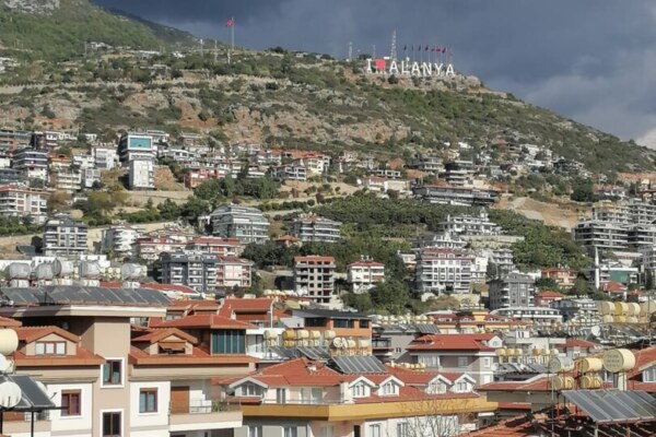 4+1 Duplex Apartment for Sale in Şekerhane, Alanya Center